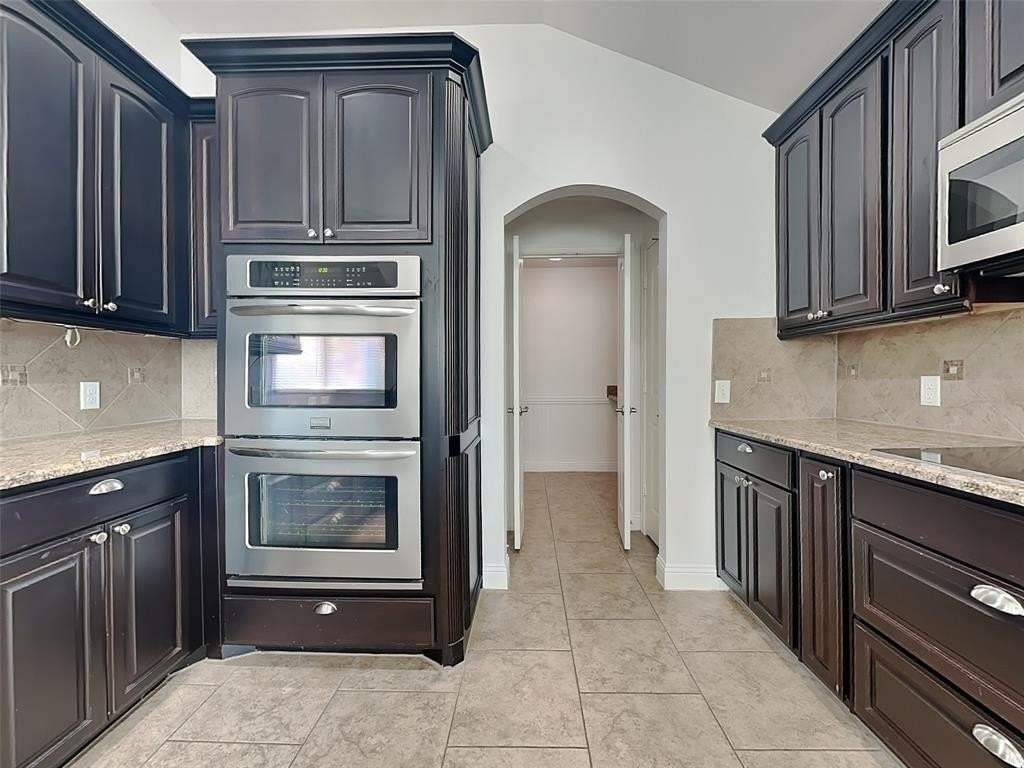 2065 Pontchartrain Dr - Photo 5 of 18