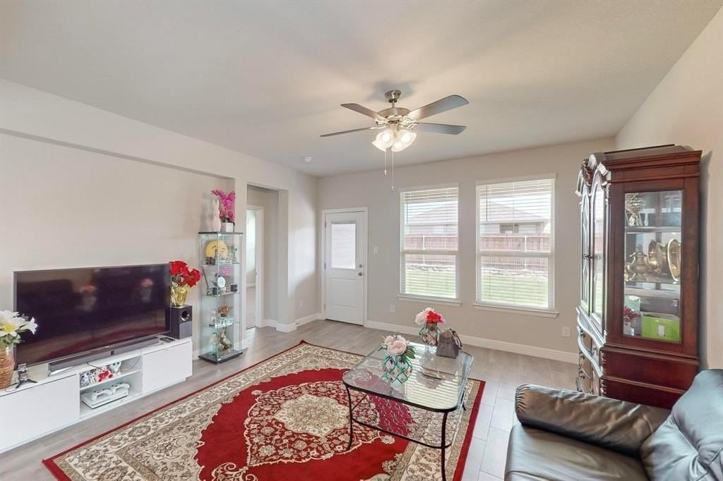 224 Oldcastle Way - Photo 7 of 38