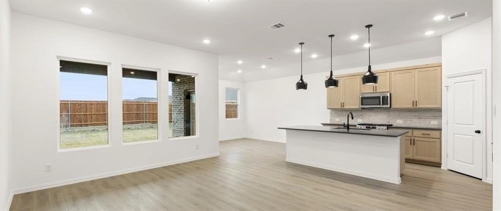 760 Waterhouse Lake Dr - Photo 7 of 15