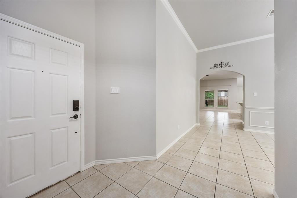 8100 Twin Oaks Dr - Photo 7 of 22