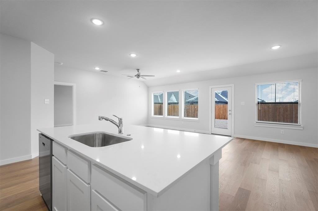 350 Arcane St - Photo 7 of 21