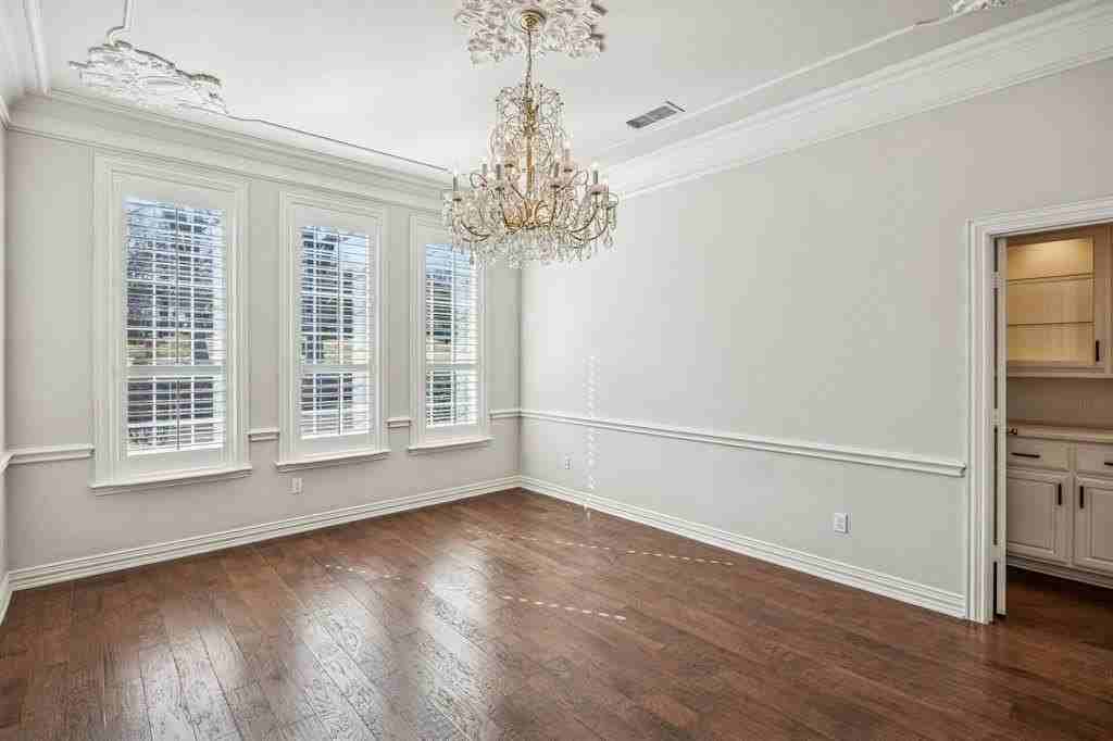 2900 Creek View Dr - Photo 7 of 39