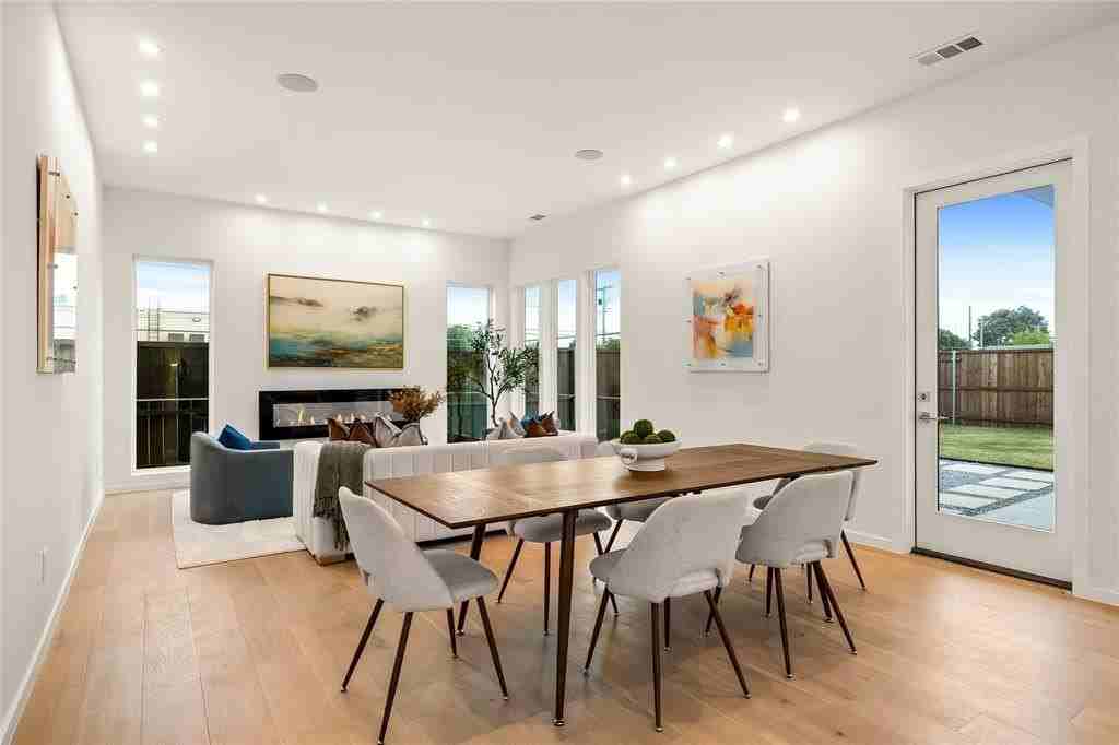 829 Nomas St - Photo 2 of 16