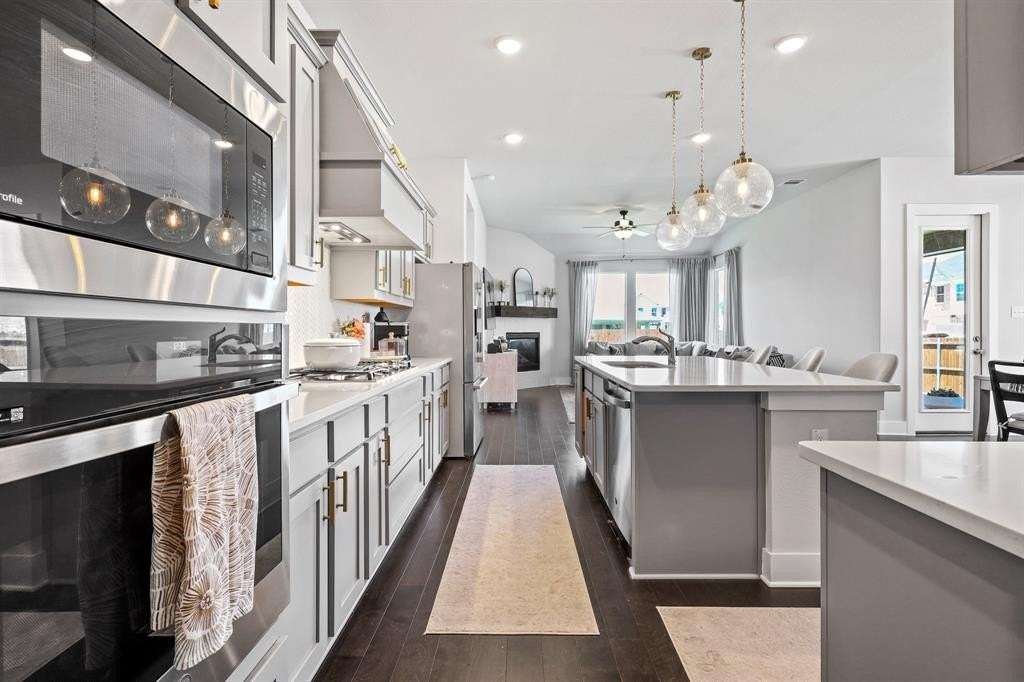 638 Taylor Dr - Photo 6 of 26