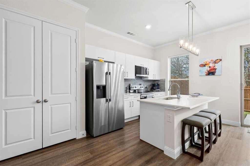 6329 Mason Ct - Photo 2 of 31