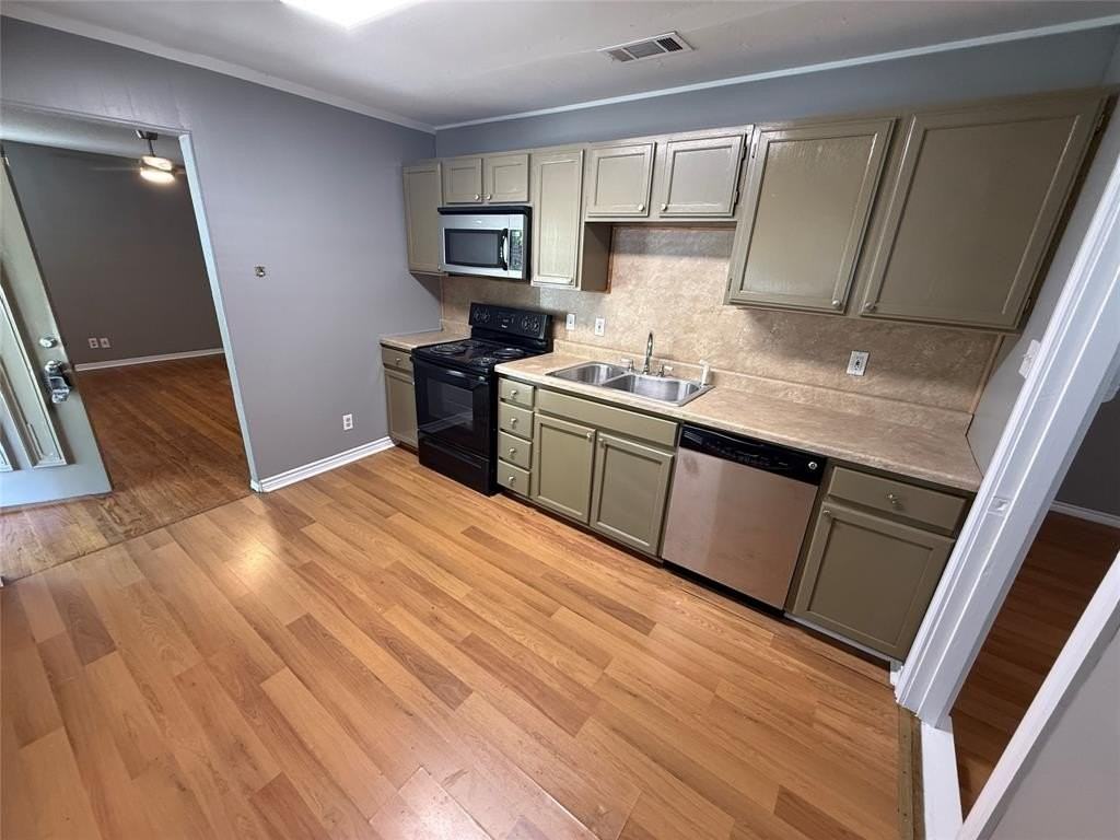 4405 Lisbon St - Photo 5 of 23