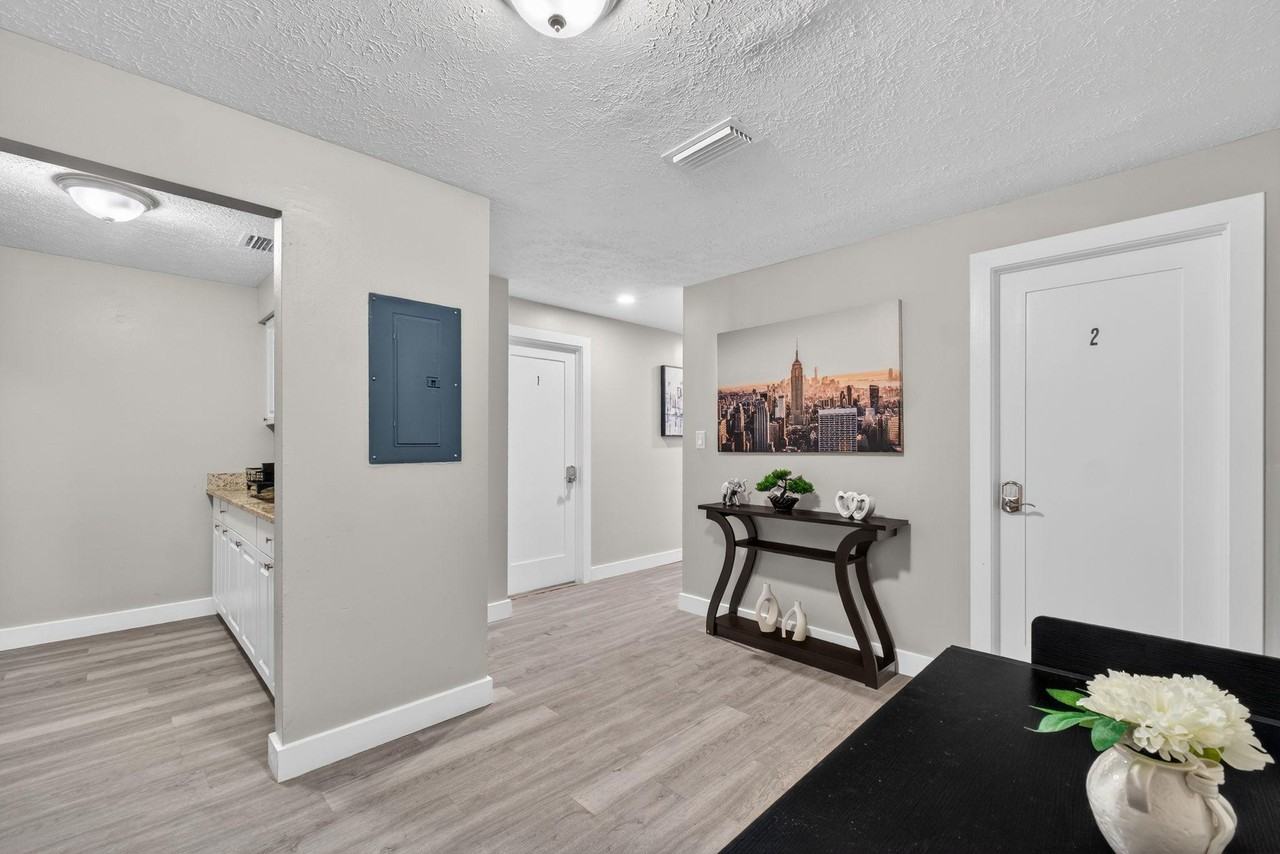 Phillips St - Photo 2 of 23