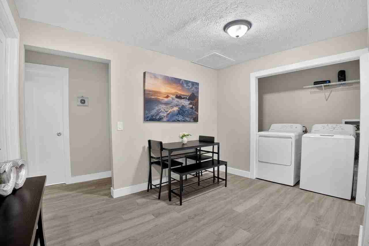 Phillips St - Photo 5 of 23