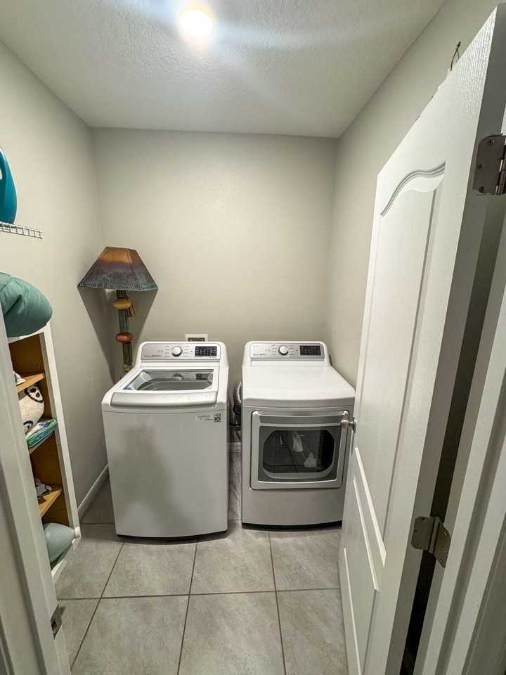 Bellknoll Ln - Photo 5 of 8