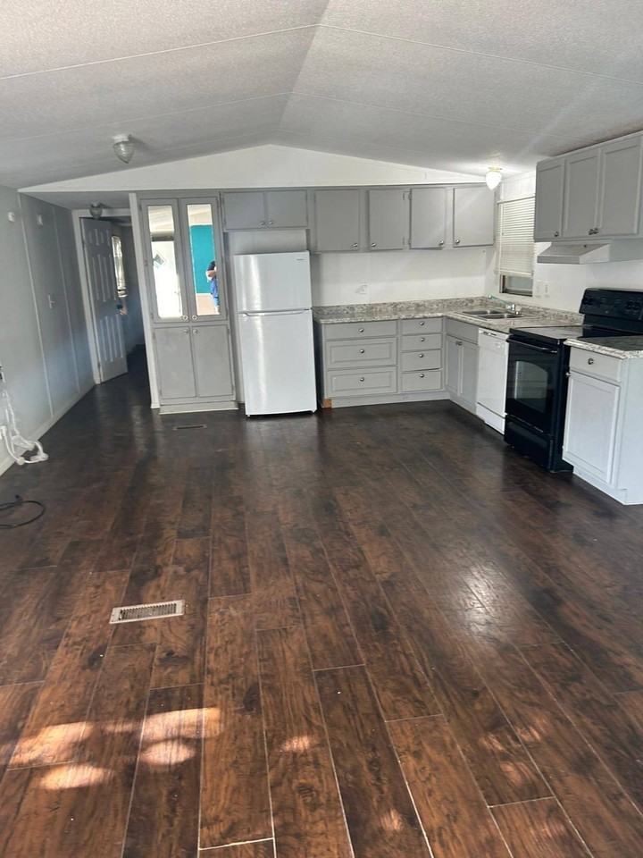 201 S Preston Rd #24 - Photo 4 of 13