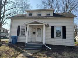 featured image of 2104 5th St