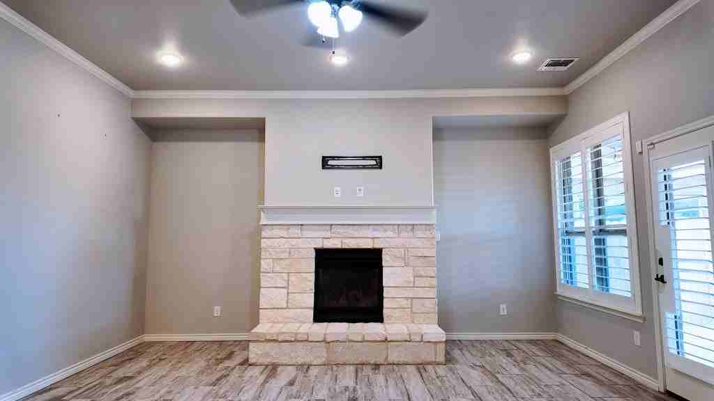 5704 Winchester Ave - Photo 3 of 17