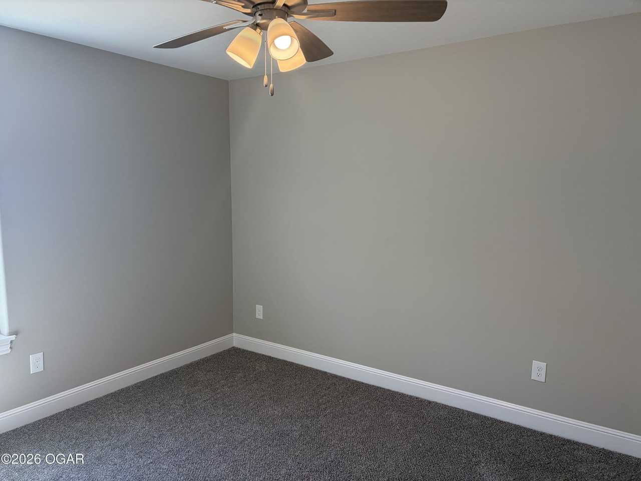 1918 S Moffet Ave - Photo 2 of 8