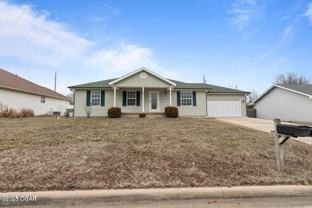 1177 E Amber Dr - Photo 1 of 1