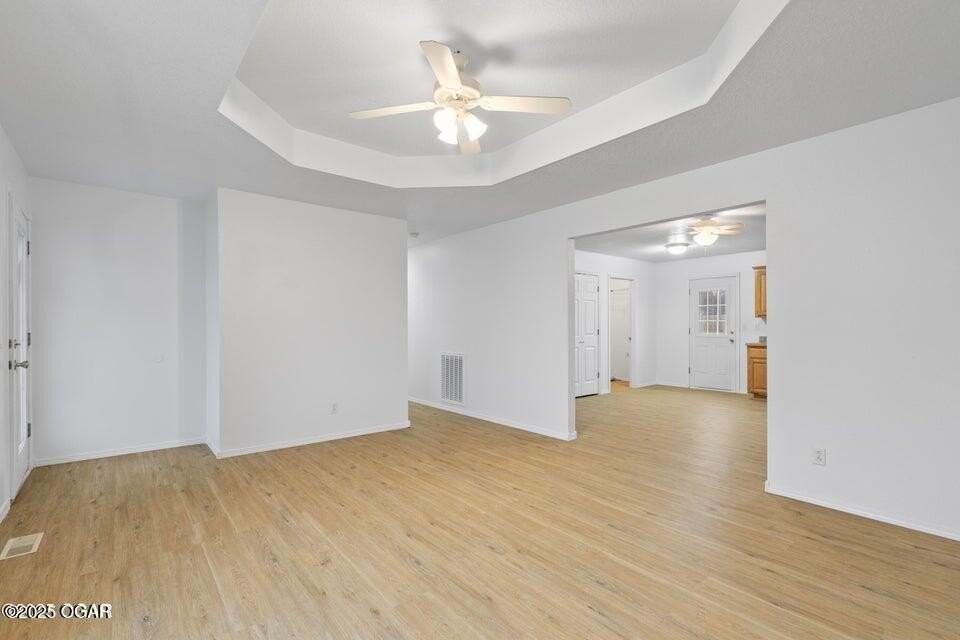 1177 E Amber Dr - Photo 5 of 29