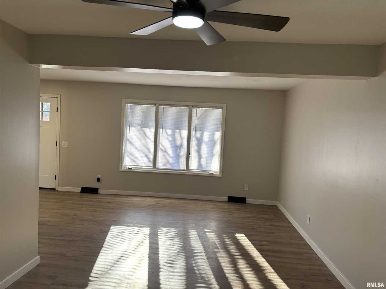 3326 Jennings Dr - Photo 3 of 21