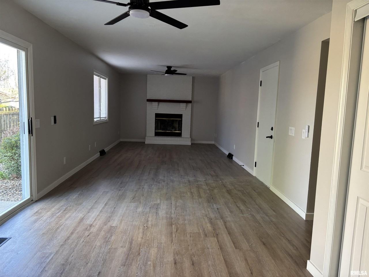 3326 Jennings Dr - Photo 5 of 21