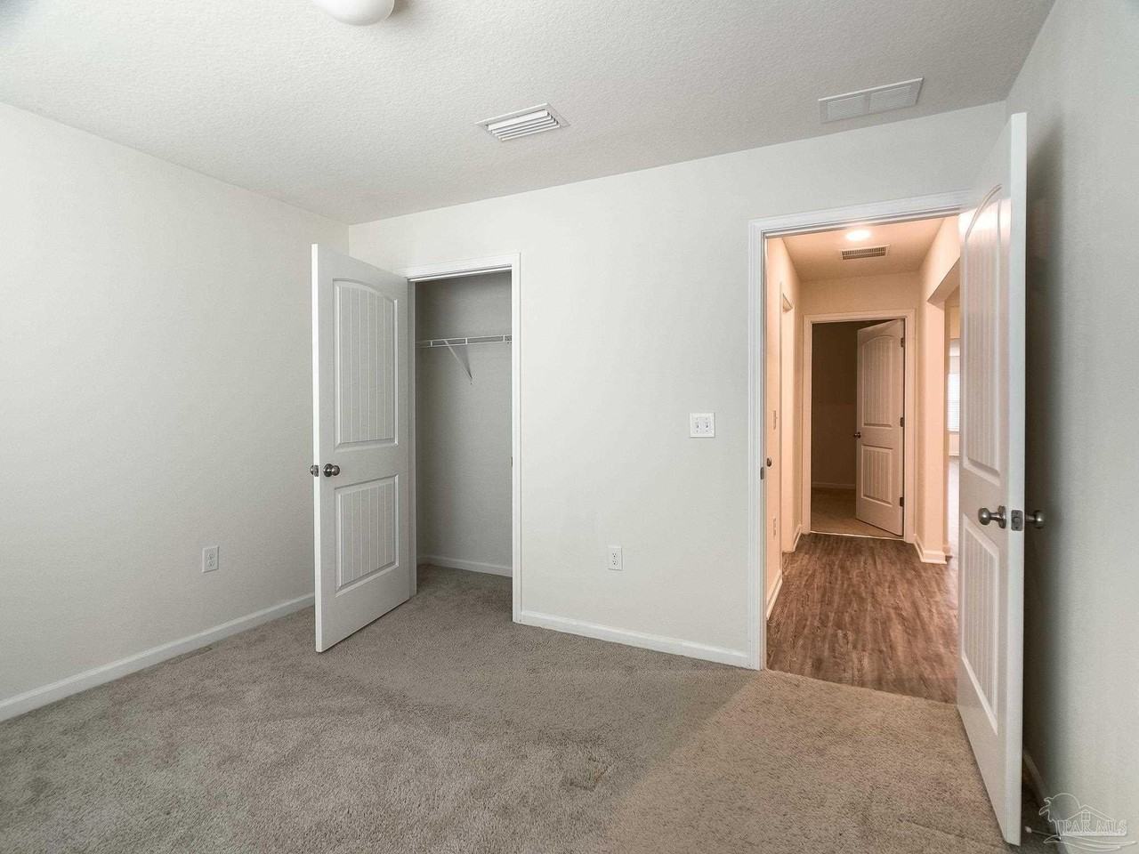 5760 Blackhorse Cir - Photo 5 of 36