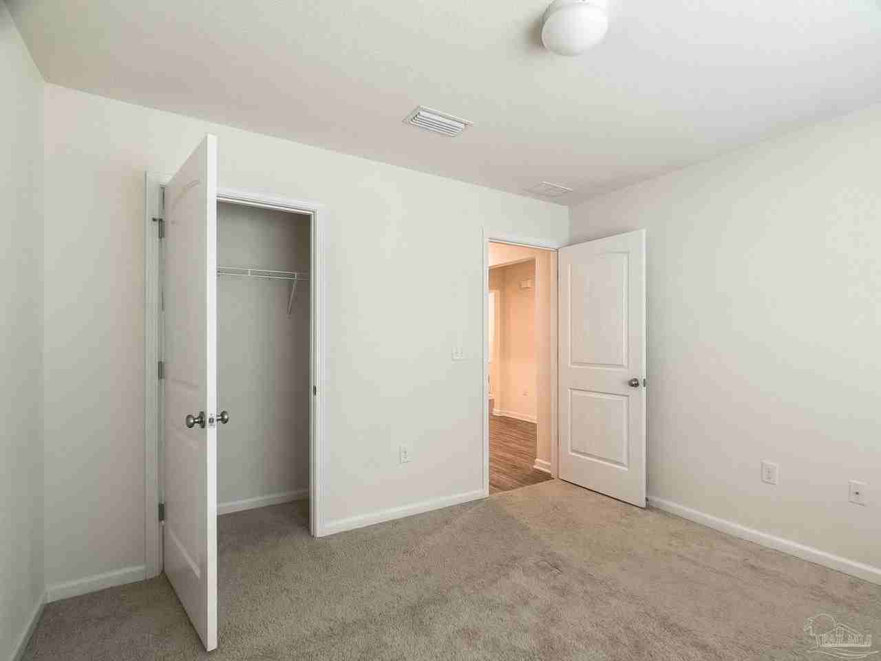 5760 Blackhorse Cir - Photo 6 of 36