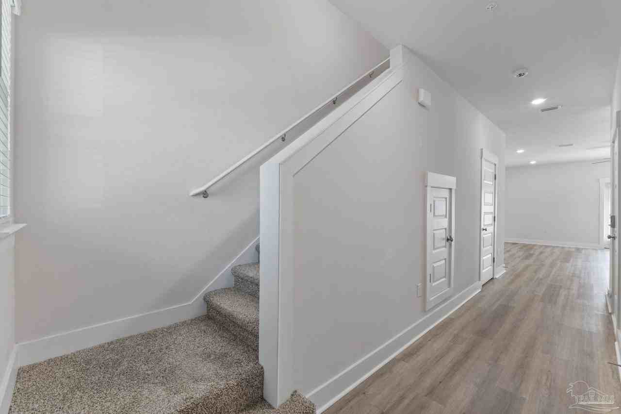 9483 Nature Creek Cir - Photo 5 of 34