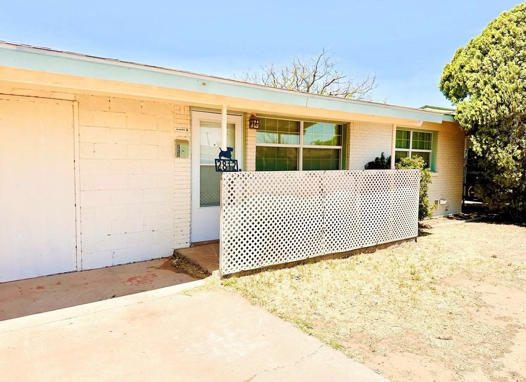 2812 Mariana Ave - Photo 2 of 30