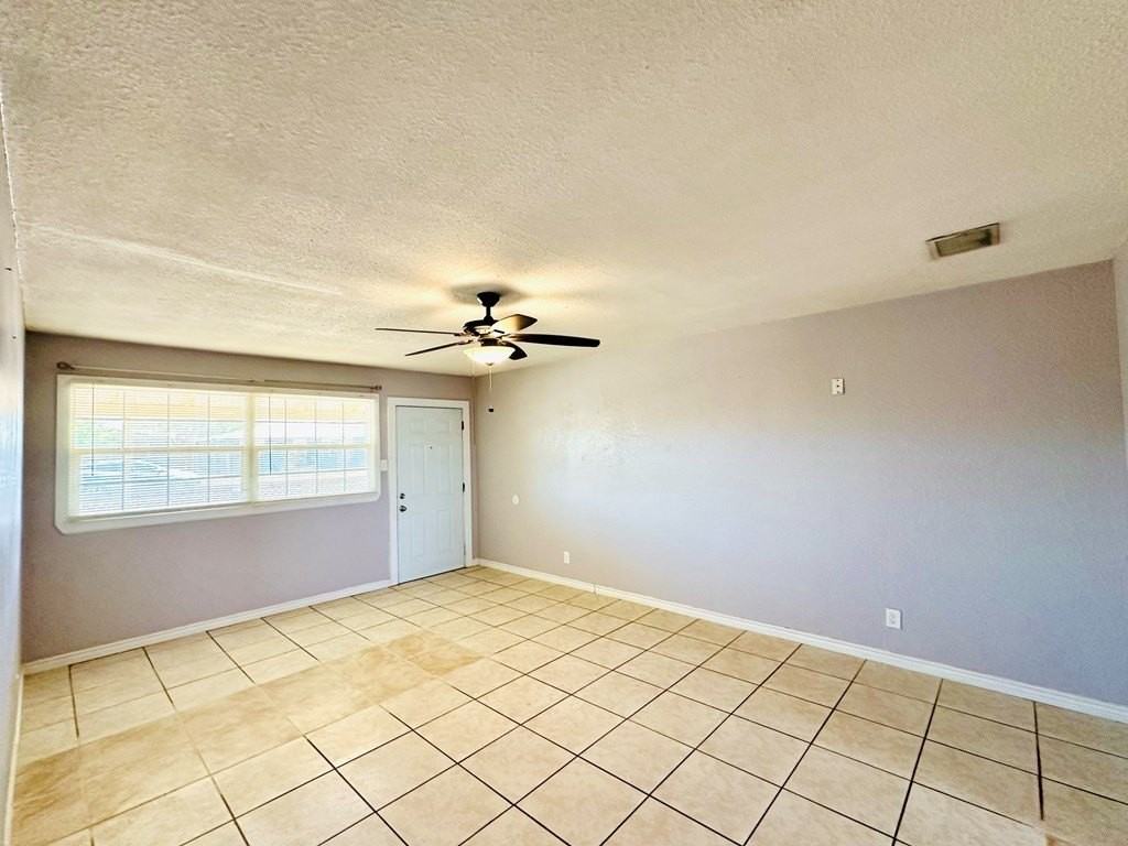 2812 Mariana Ave - Photo 4 of 30