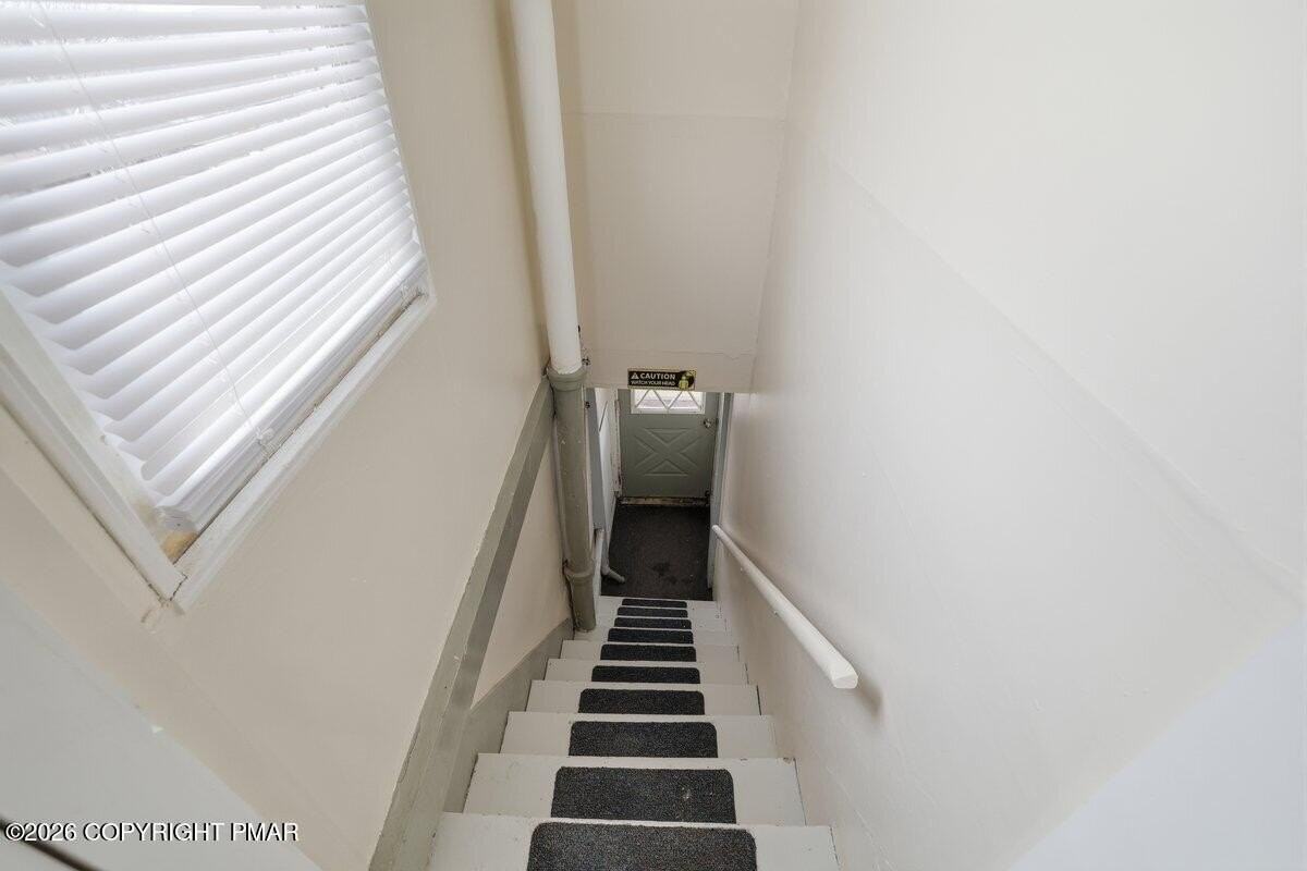 515 Breck St Rear 2nd #2ndFL - Photo 4 of 14