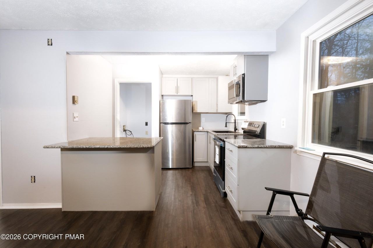 7694 Fawn Ln - Photo 5 of 18