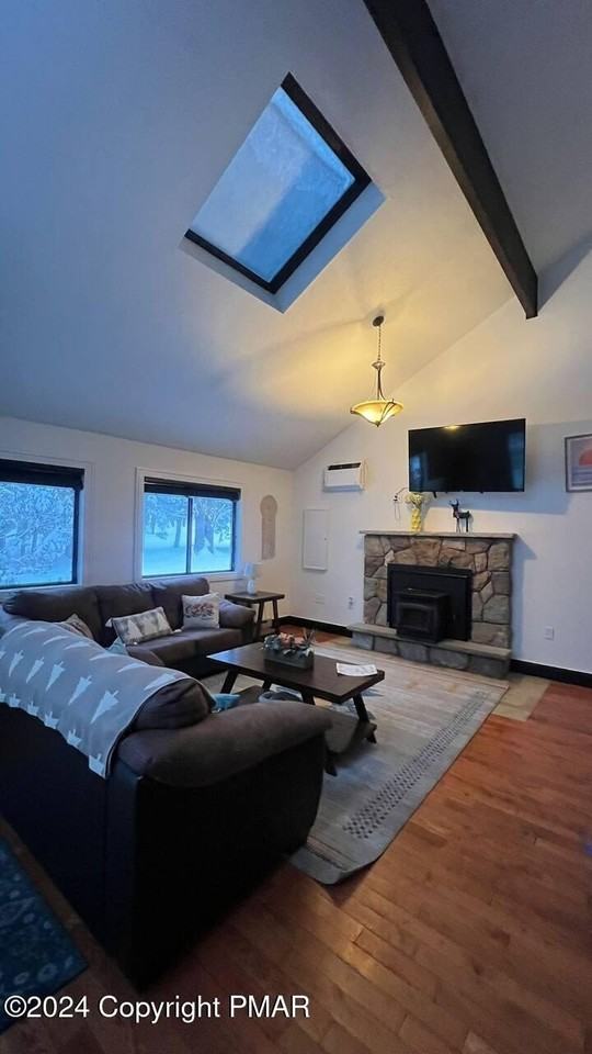 112 Messerle Ct - Photo 4 of 33