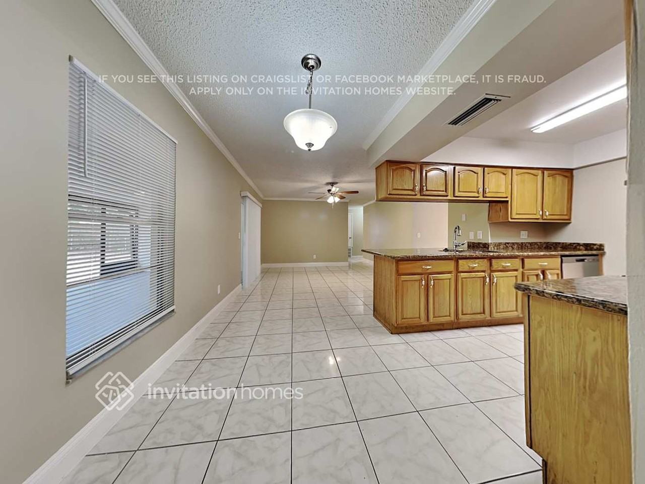 4037 Eastridge Dr - Photo 3 of 10