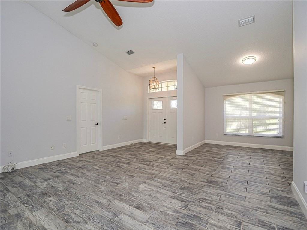 725 23rd Ave - Photo 3 of 12