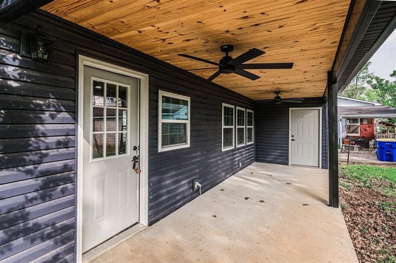 204 Wilson Ave - Photo 5 of 29