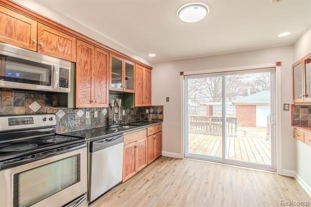 20625 Elizabeth St - Photo 5 of 15