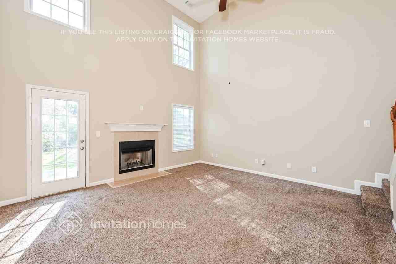 6685 White Walnut Way - Photo 4 of 18