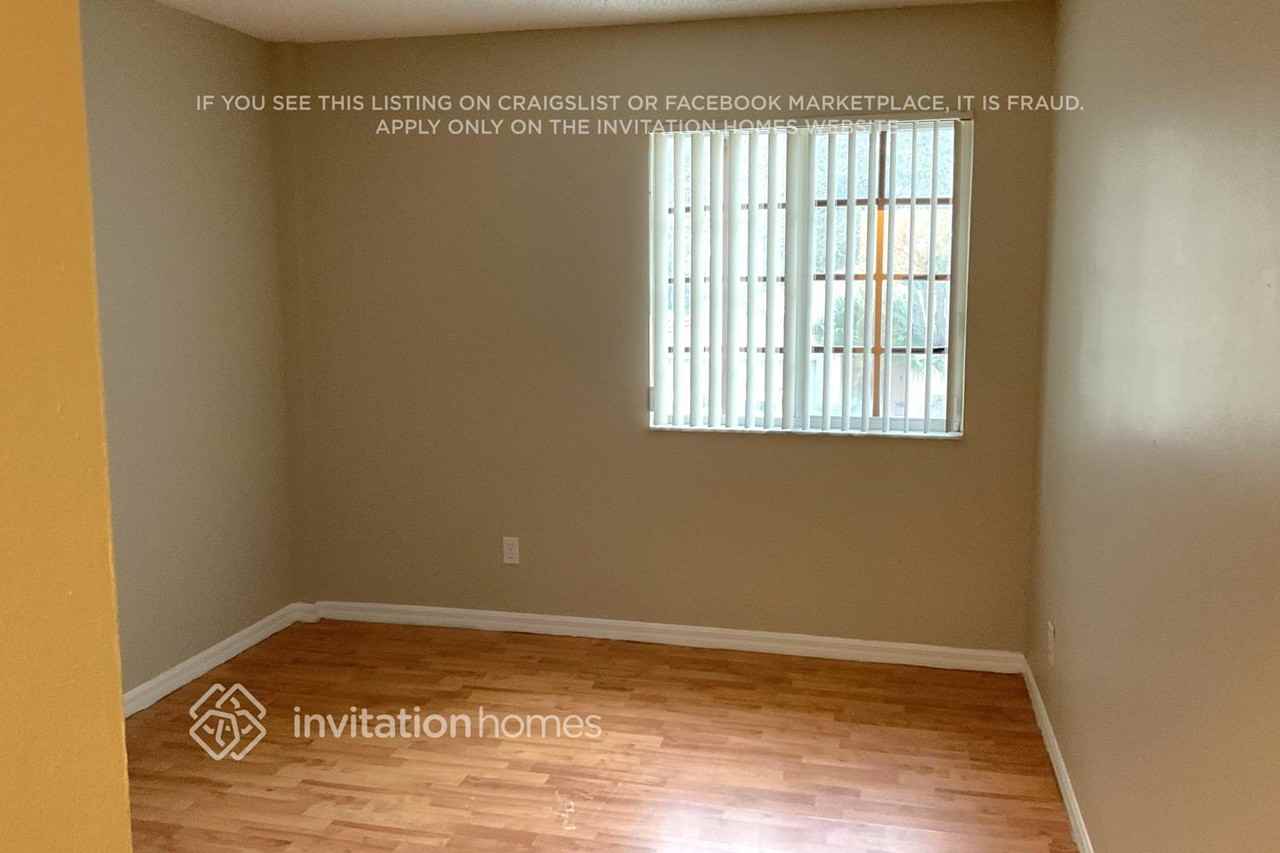 2300 Sw 106th Ave - Photo 7 of 15