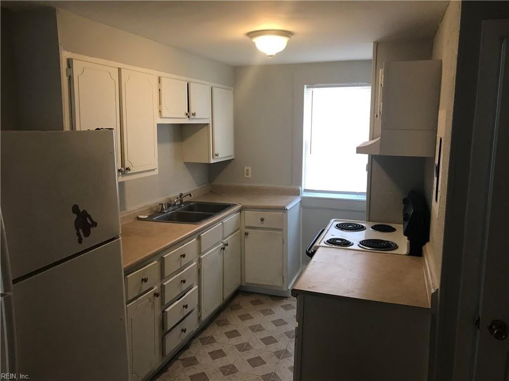 908 Old Williamsburg Rd #7 - Photo 6 of 7