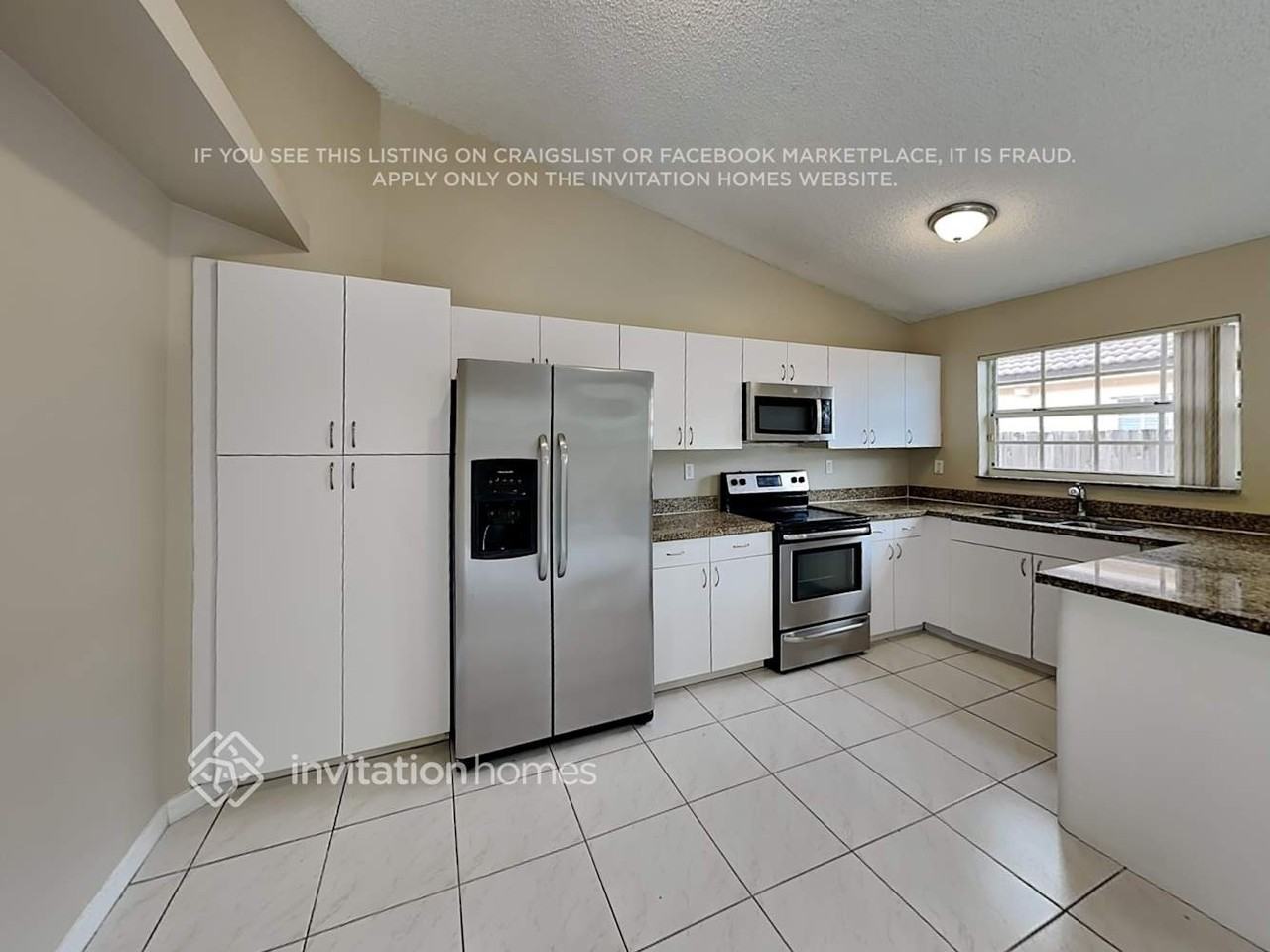 9155 Sw 166th Pl - Photo 5 of 15