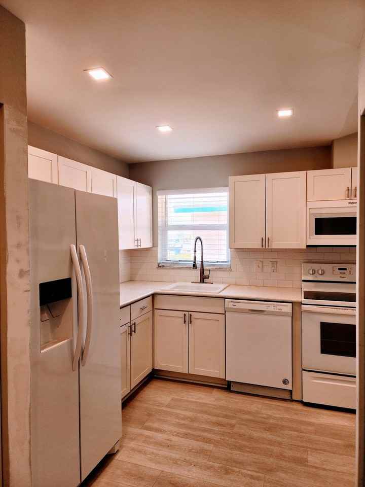 8933 Se Hobe Ridge Ave - Photo 3 of 23