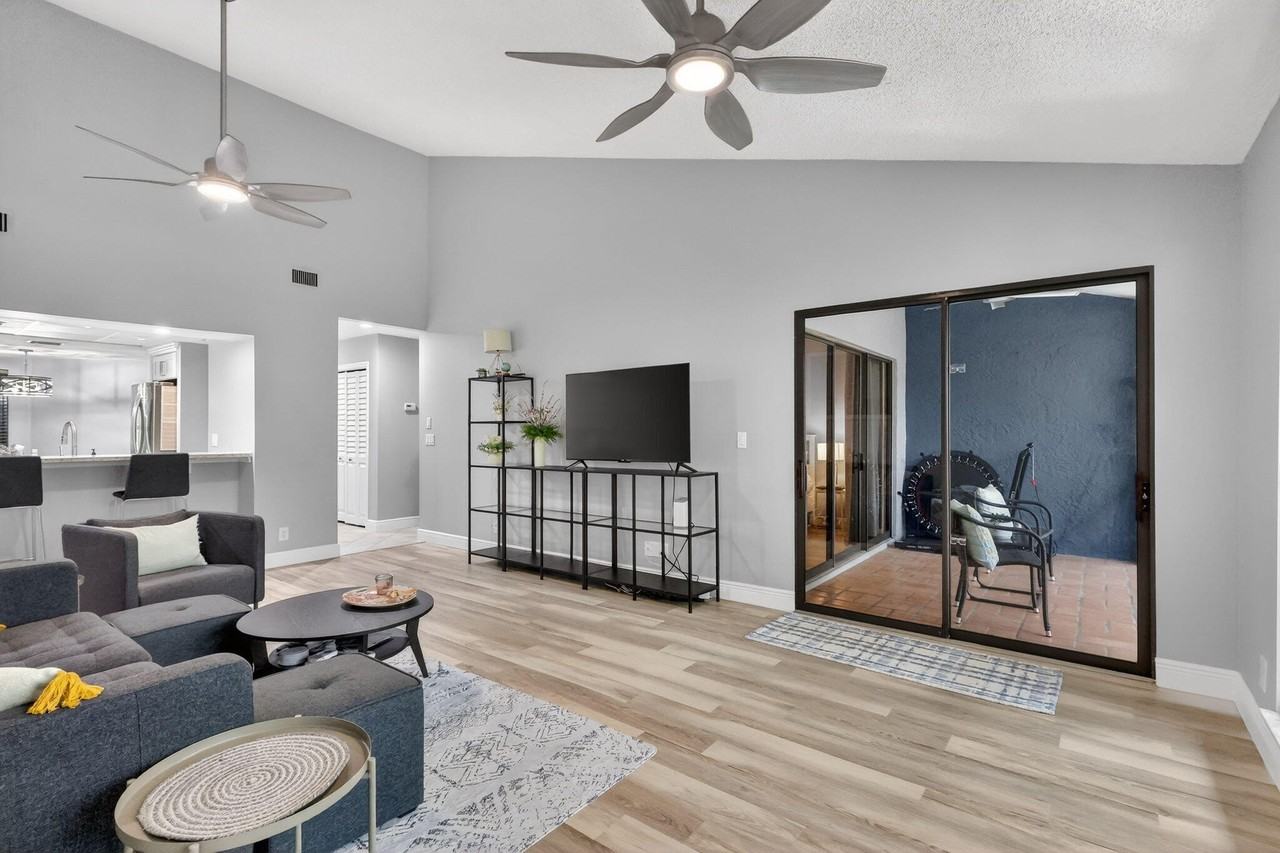 5230 Se Seascape Way Apt 201 - Photo 4 of 36