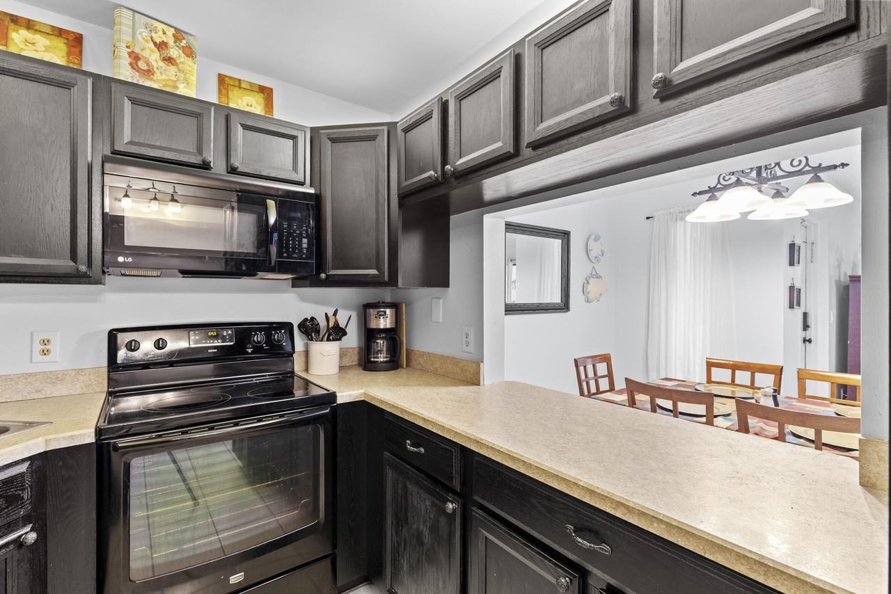 1004 Green Pine Blvd Apt A1 - Photo 2 of 29