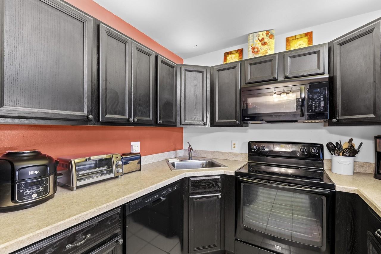 1004 Green Pine Blvd Apt A1 - Photo 4 of 29