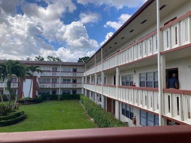 359 Brighton I - Photo 7 of 31