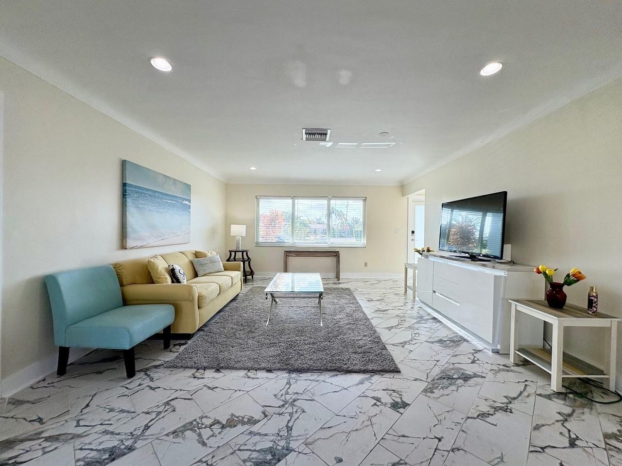 999 Se 6th Ter - Photo 7 of 25