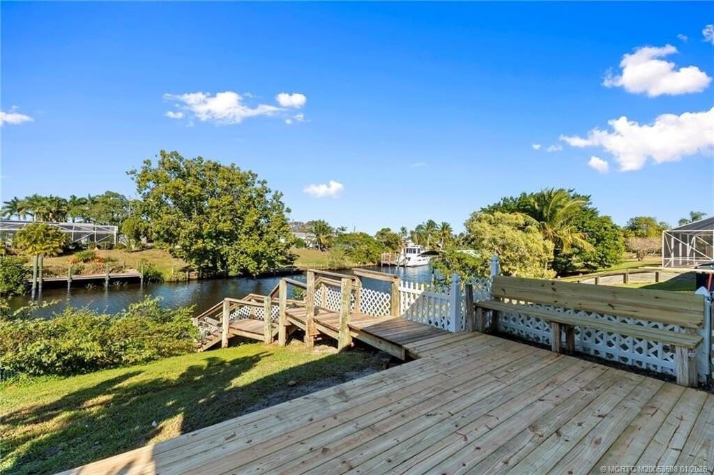 643 Se Harborview Dr - Photo 5 of 22