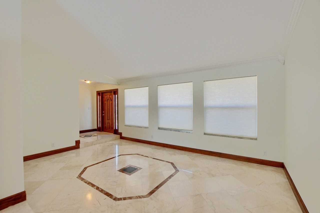 2334 Nw Timbercreek Cir - Photo 6 of 50