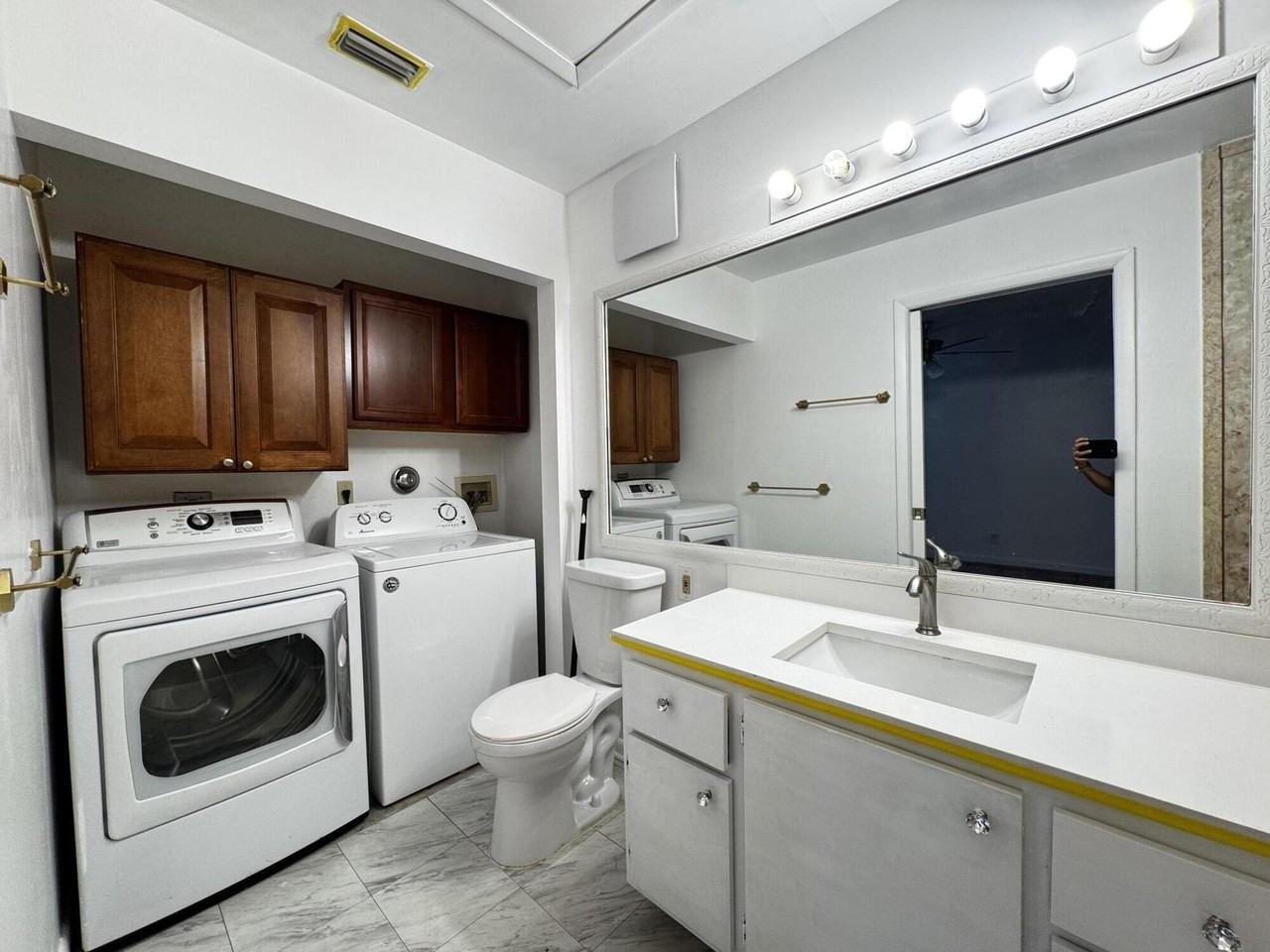 24 Crossings Cir Apt H - Photo 7 of 25