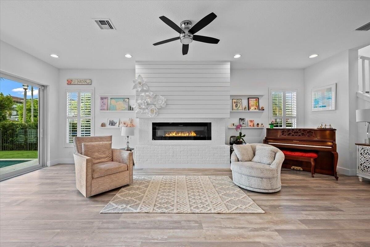 1127 Faulkner Ter - Photo 7 of 49