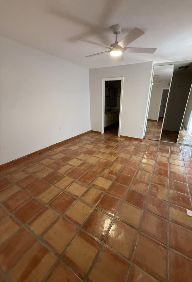 2431 24th Ct - Photo 7 of 14