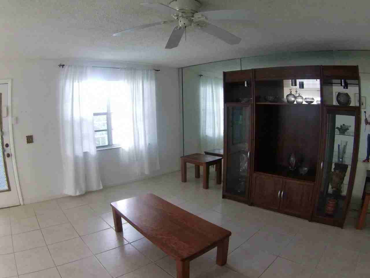 556 Capri L - Photo 3 of 30