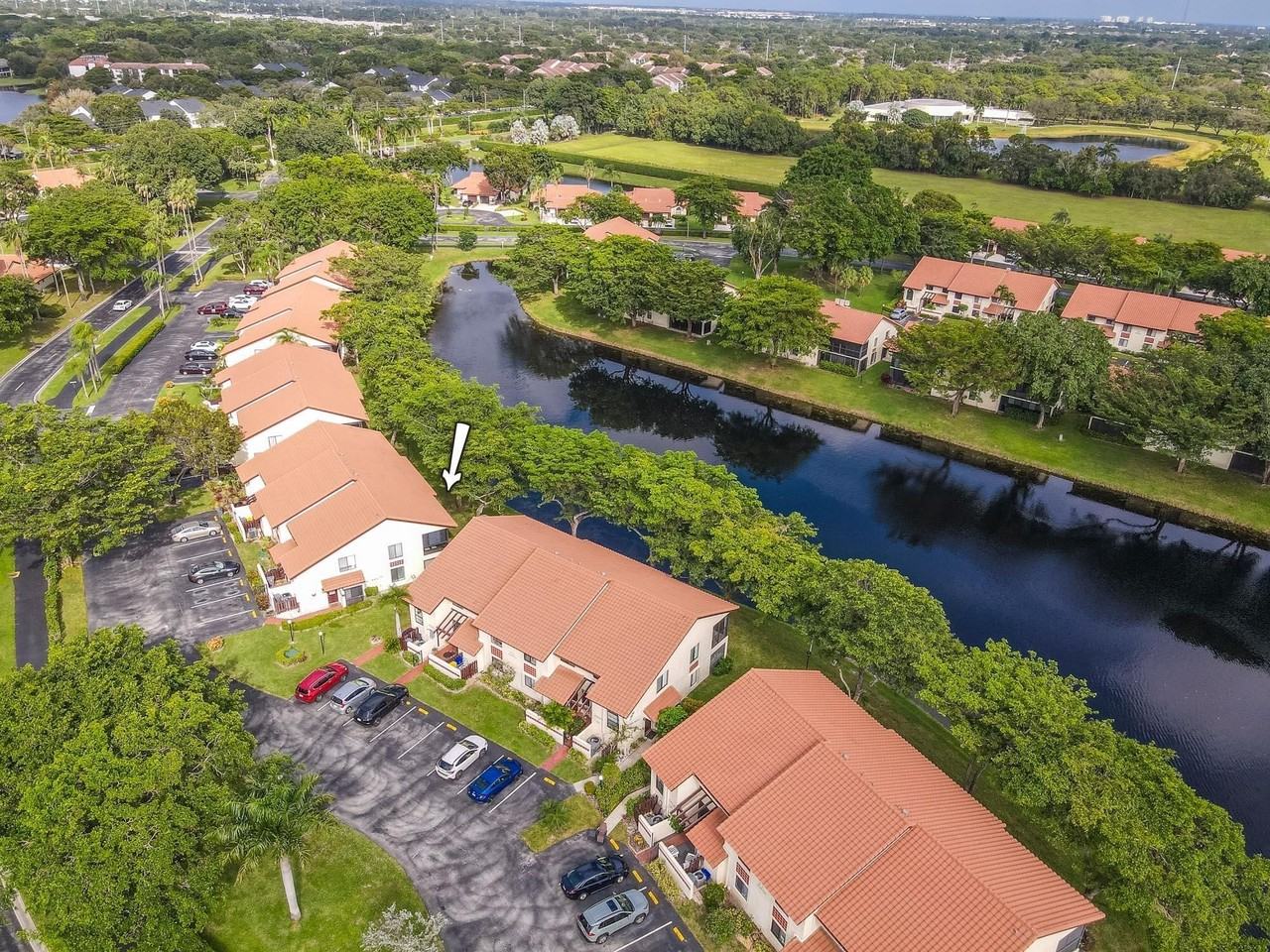 10624 Tropic Palm Ave Apt 202 - Photo 3 of 34